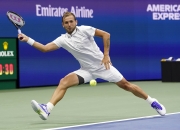 开云官网-英国网球队强势西班牙网球队，梅德韦杰夫关键制胜的简单介绍