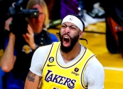 开云体育入口-湖人险胜雄鹿B队，浓眉关键制胜的简单介绍