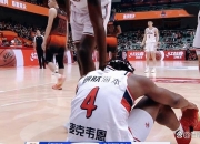 开云平台-广东龙狮斗志山东，全队团结一致勇往直前