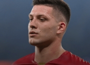 开云体育中国-卢卡-约维奇大爆发！布拉甘天团双重威胁