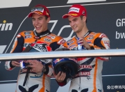 开云体育-梅赛德斯逆转迈凯伦，皮亚斯特里带队取胜的简单介绍