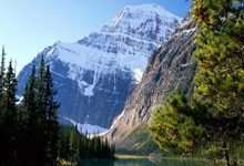 开云下载-包含西班牙险胜日本，特尔施特根高光表现的词条