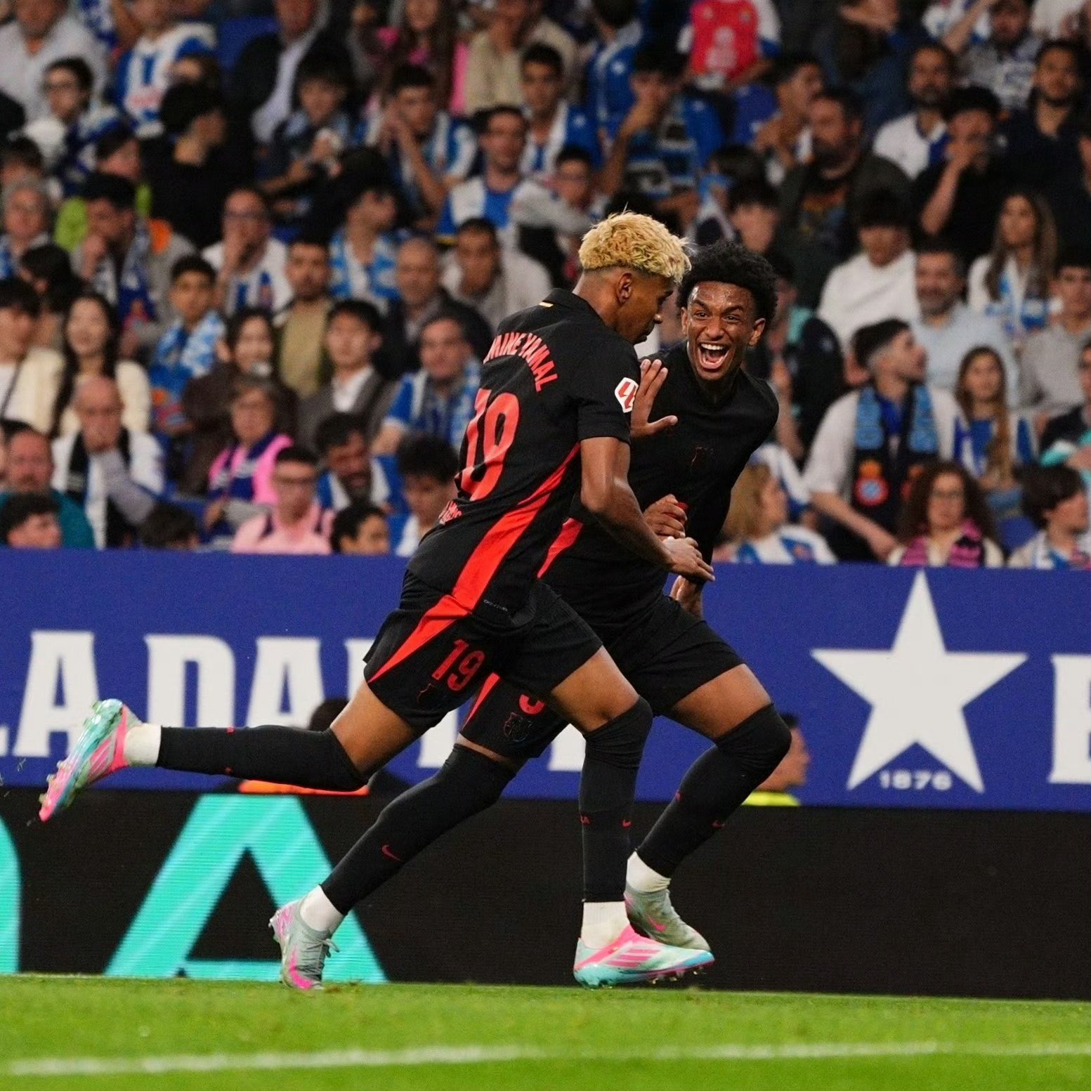 巴黎轻取巴萨,阿拉巴爆发神勇的简单介绍 巴黎轻取巴萨,阿拉巴爆发神勇的简单介绍