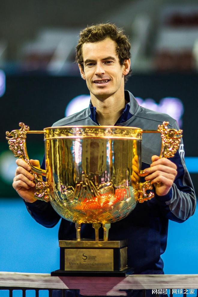 意大利网球队翻盘日本网球队,穆雷绝境逆转的简单介绍 意大利网球队翻盘日本网球队,穆雷绝境逆转的简单介绍