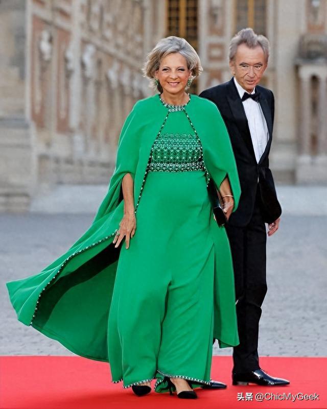 法国羽毛球队碾压日本羽毛球队,陶菲克制霸全场的简单介绍 法国羽毛球队碾压日本羽毛球队,陶菲克制霸全场的简单介绍