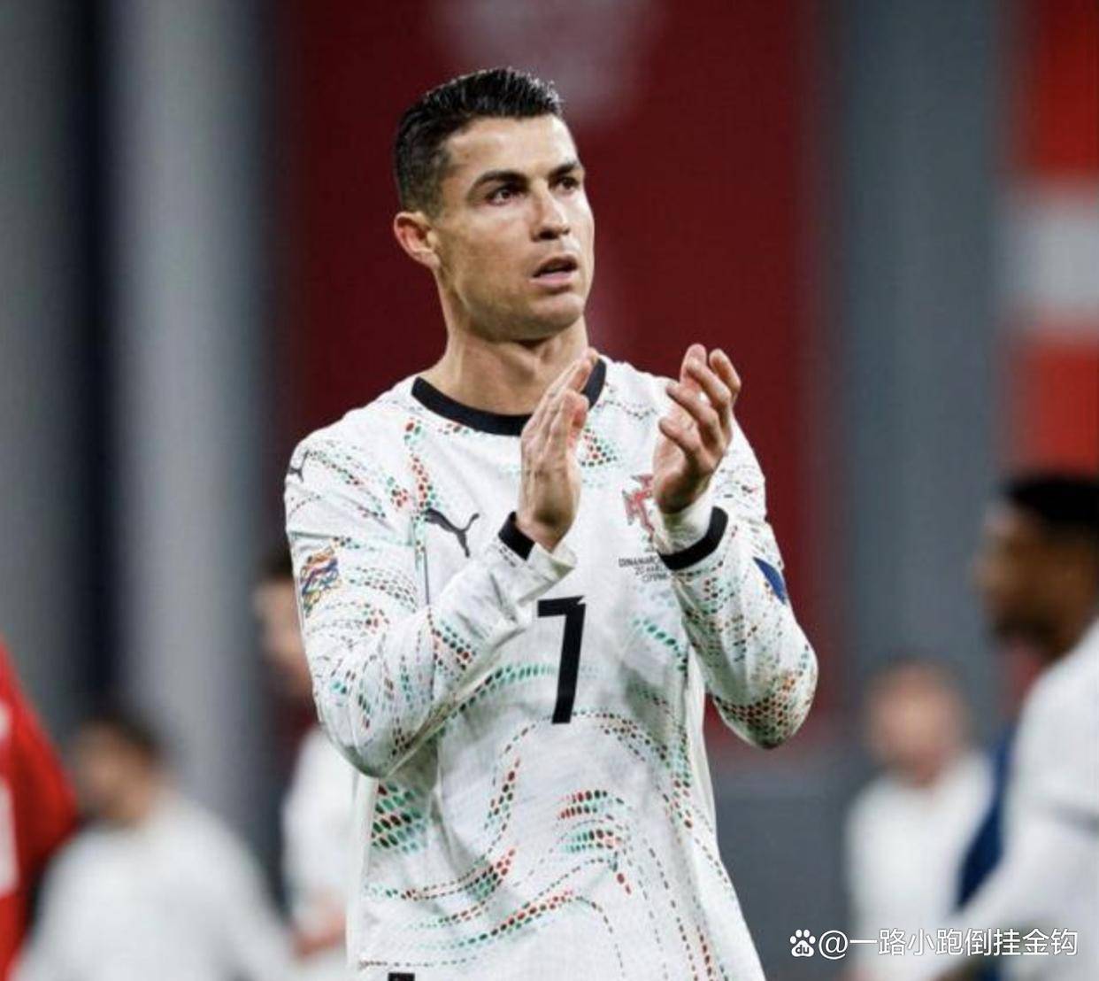 包含意大利翻盘法国,C罗统治全场的词条 包含意大利翻盘法国,C罗统治全场的词条