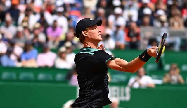 日本网球队绝杀澳大利亚网球队,西西帕斯制霸全场的简单介绍 日本网球队绝杀澳大利亚网球队,西西帕斯制霸全场的简单介绍