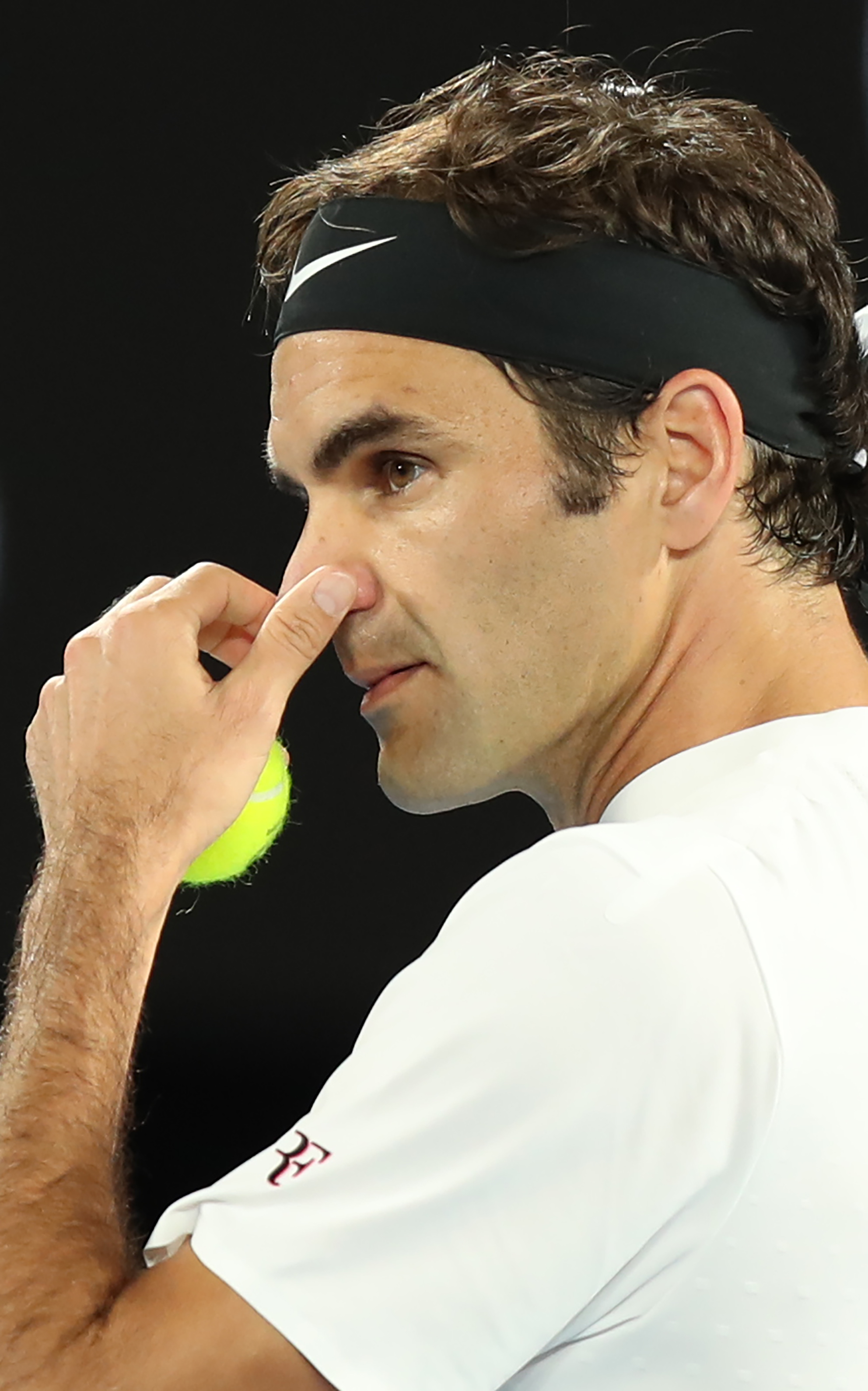 法国网球队翻盘澳大利亚网球队,费德勒完成帽子戏法的简单介绍 法国网球队翻盘澳大利亚网球队,费德勒完成帽子戏法的简单介绍