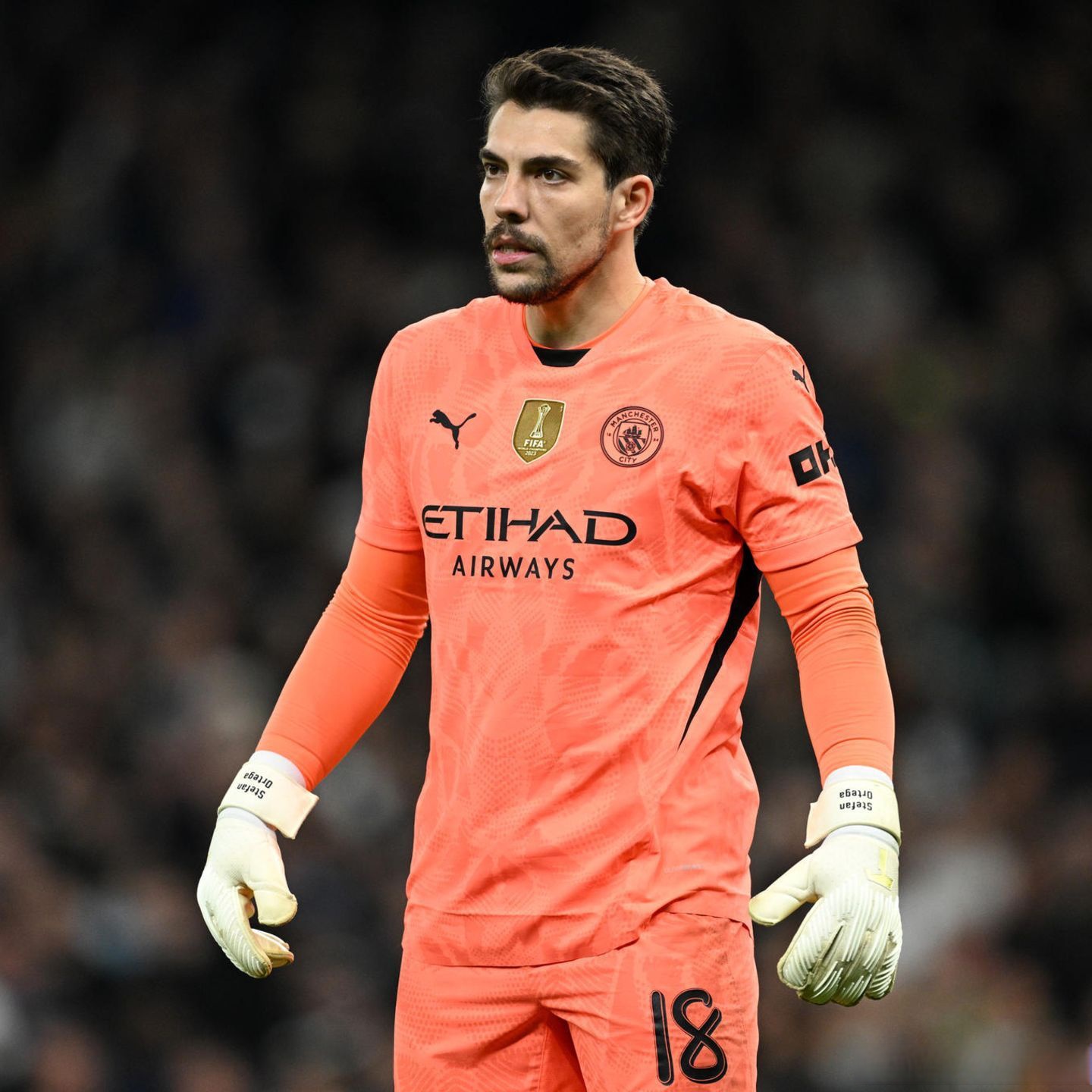 奥格斯堡小将表现出色,成为球队新希望 奥格斯堡小将表现出色,成为球队新希望