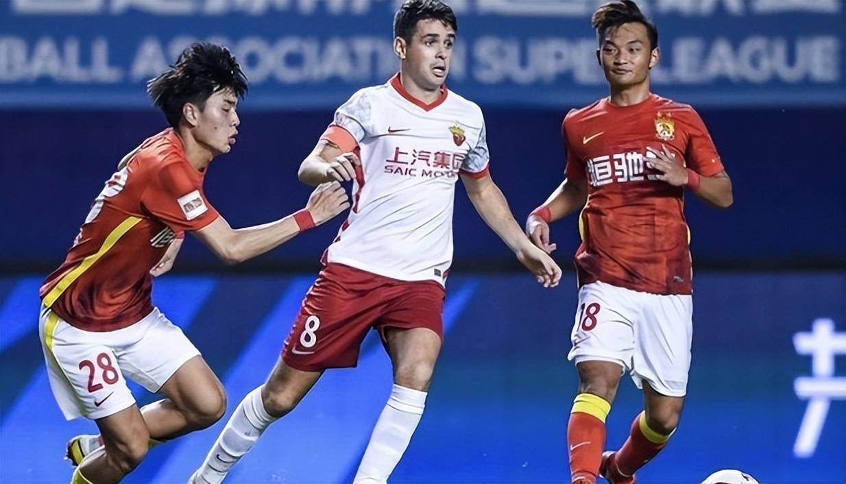 包含上港客场险胜申鑫,斩获全胜的词条 包含上港客场险胜申鑫,斩获全胜的词条