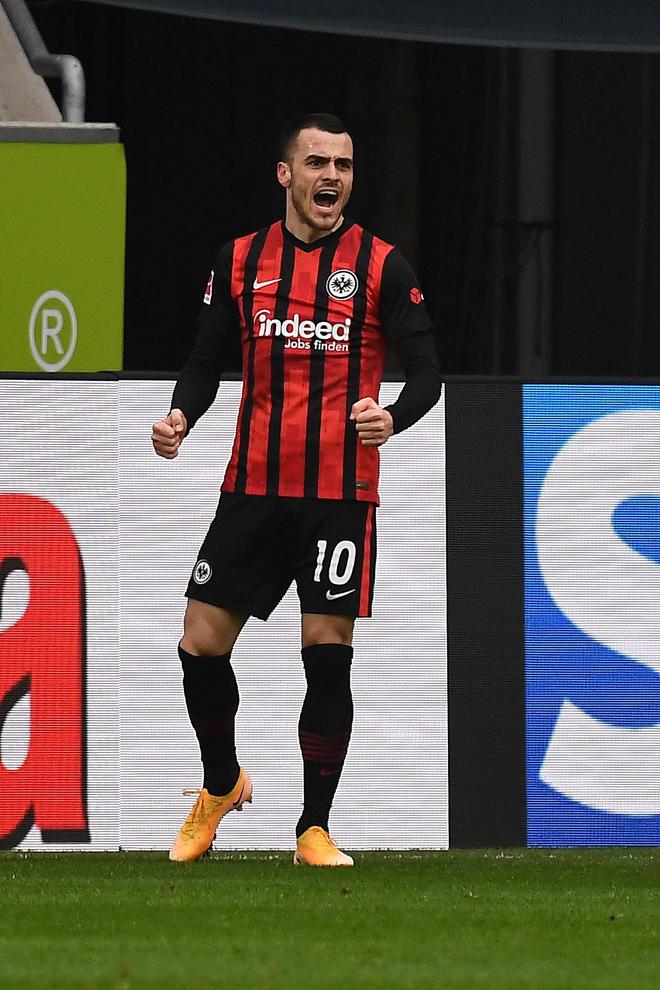 尤文图斯重燃冠军梦想,豪取三连胜的简单介绍 尤文图斯重燃冠军梦想,豪取三连胜的简单介绍