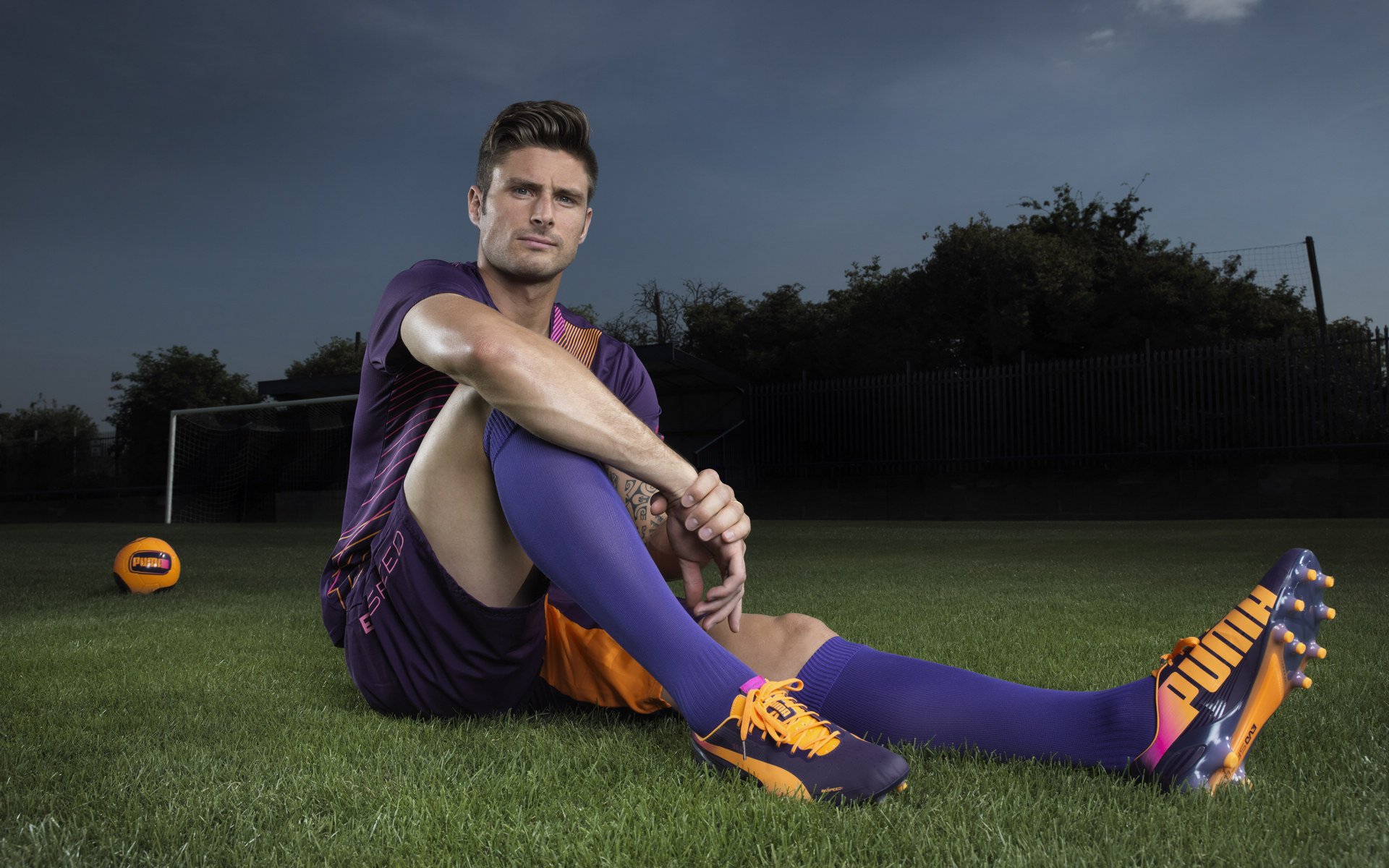 久保建英的全面统治，南非与加纳之战中的攻防交响曲