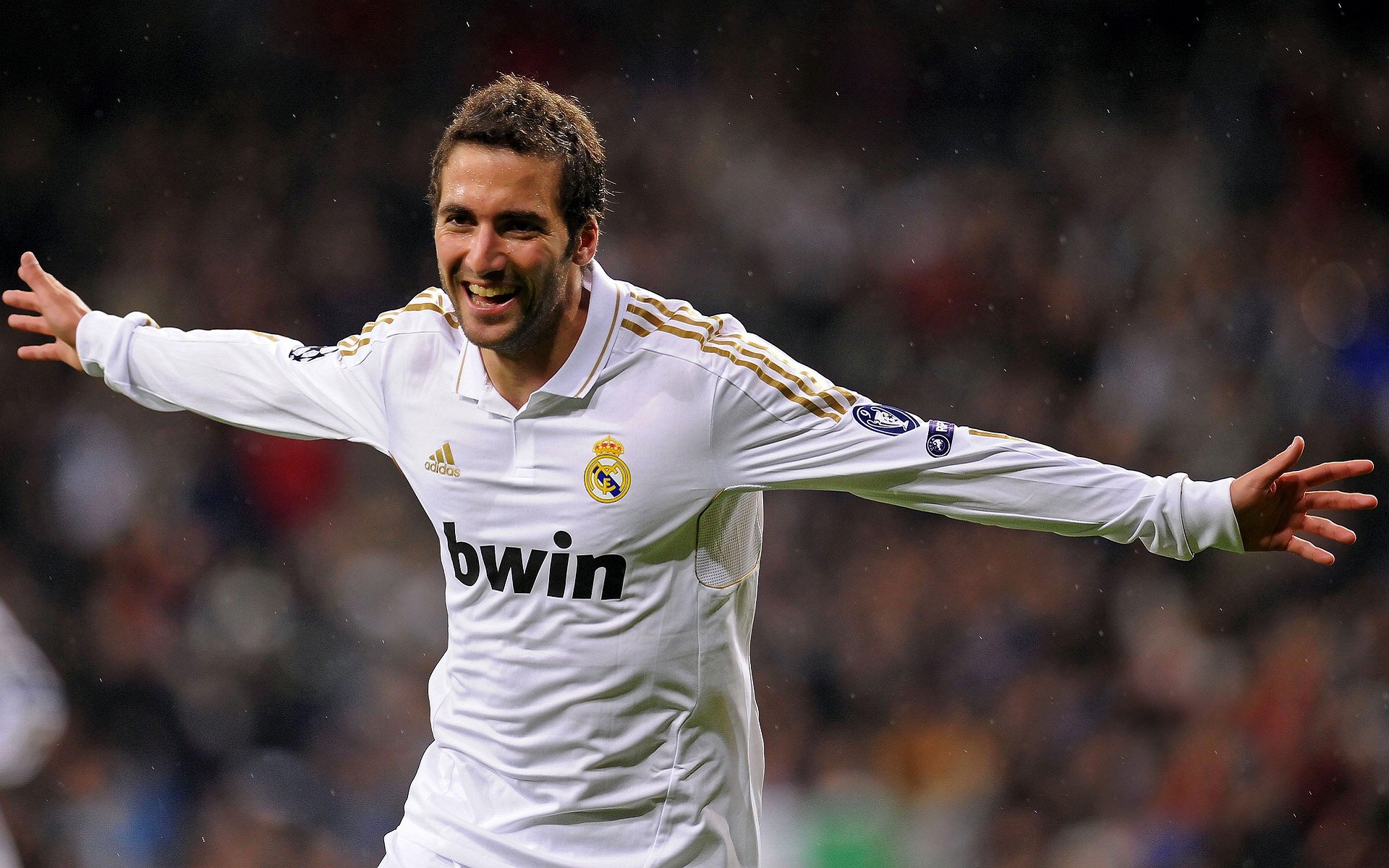 欧冠淘汰赛焦点战，乌克兰强势晋级爱尔兰