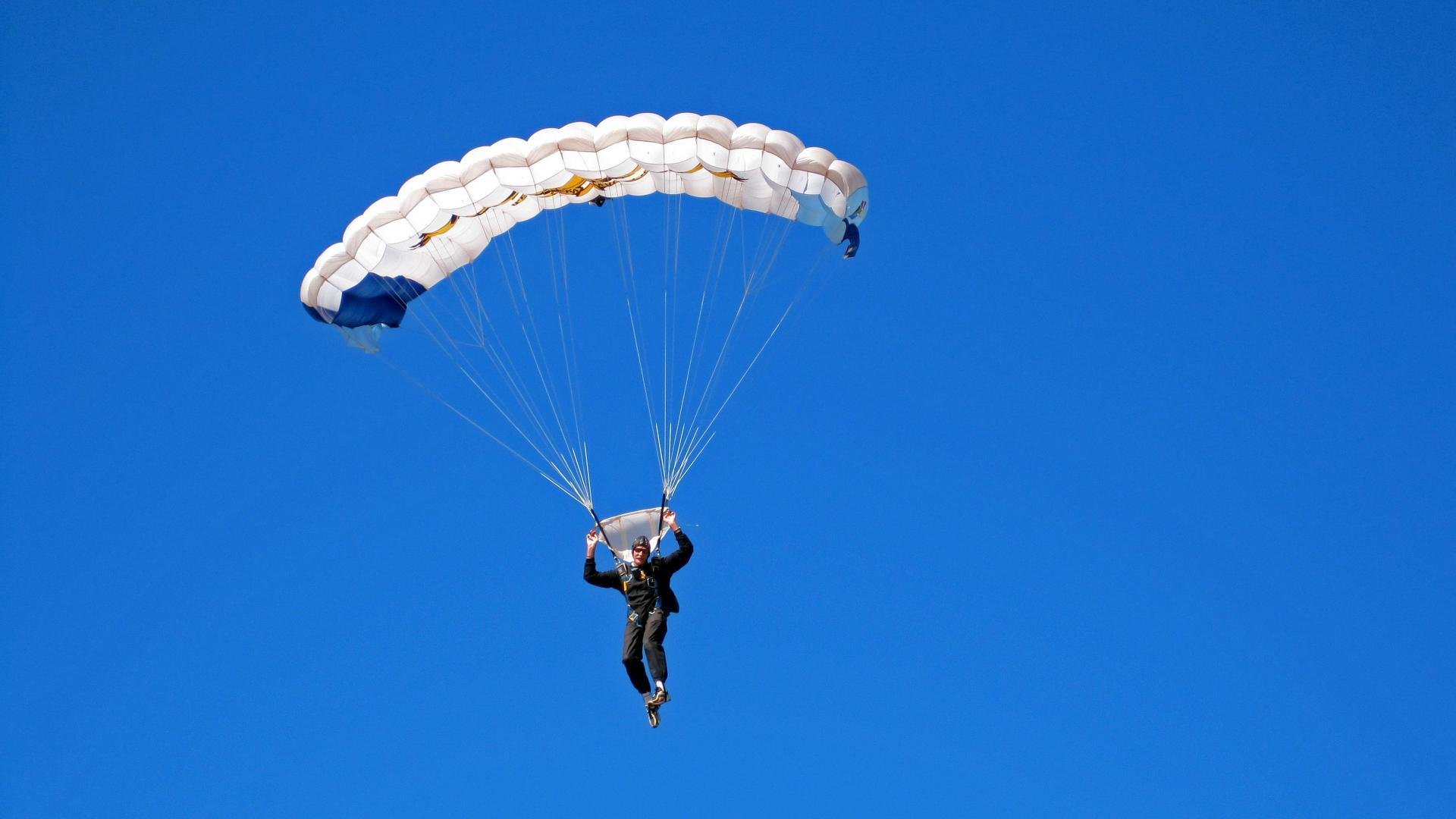 火箭对阵广厦队，霍勒迪数据全面爆炸，诠释全能后卫新定义