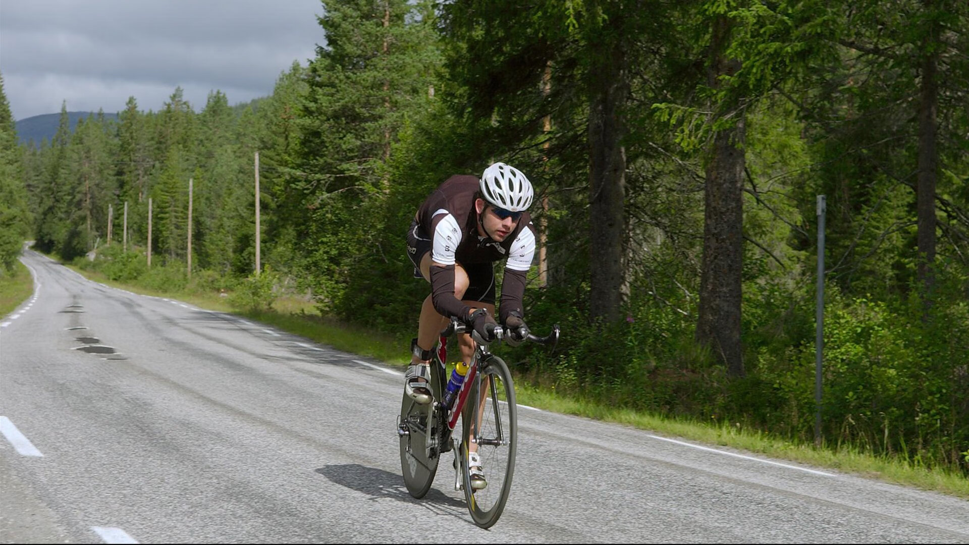 东瀛利剑破北欧坚冰,许昕独舞点亮乒乓盛宴